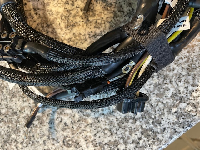 MB W111-280Se Driver headlight branch